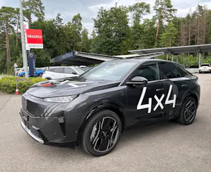 Peugeot 3008 e-Launch Edition AWD