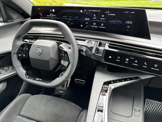 Peugeot 3008 e-Launch Edition AWD
