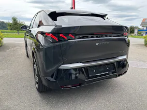 Peugeot 3008 e-Launch Edition AWD