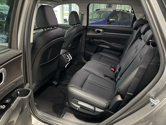 Vehicle image 11 Vehicle image 11