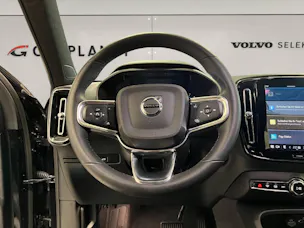 Volvo XC40 2.0 B3 MH Plus Dark