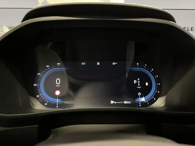 Volvo XC40 2.0 B3 MH Plus Dark