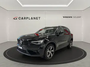 Volvo XC40 2.0 B3 MH Plus Dark