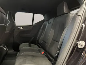 Volvo XC40 2.0 B3 MH Plus Dark