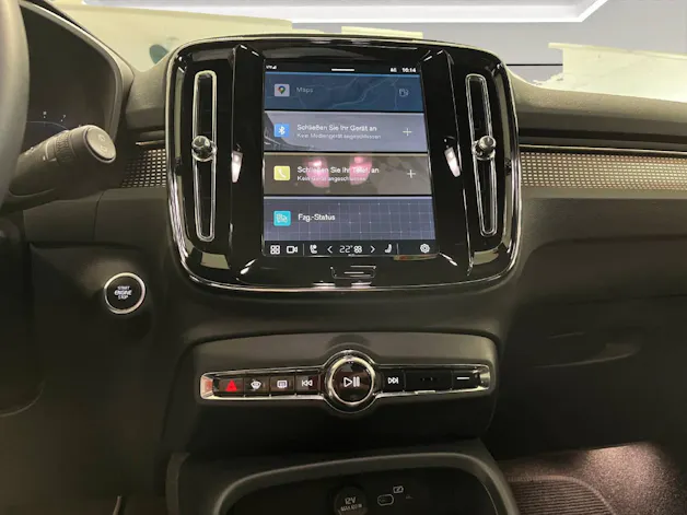 Volvo XC40 2.0 B3 MH Plus Dark