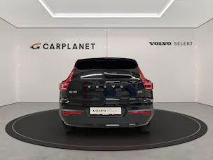 Volvo XC40 2.0 B3 MH Plus Dark