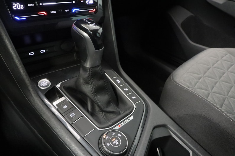 Vehicle image VW TIGUAN