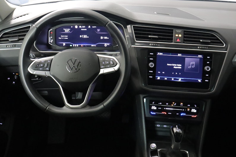 Vehicle image VW TIGUAN