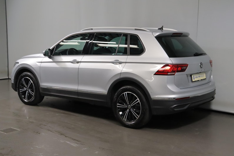 Vehicle image VW TIGUAN