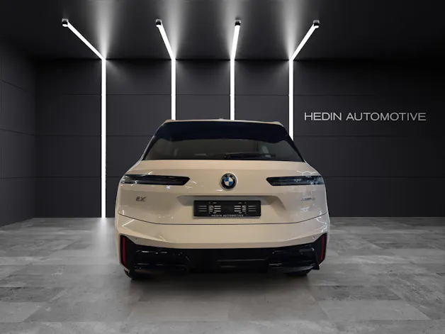 BMW iX xDrive45