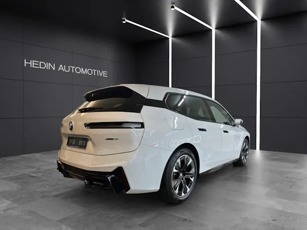 BMW iX xDrive45