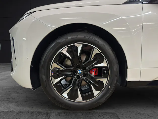 BMW iX xDrive45