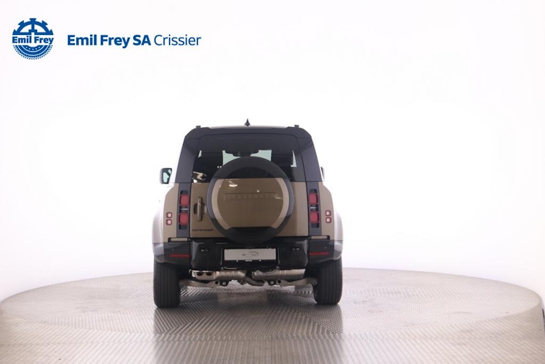 Vehicle image LAND ROVER DEFENDER