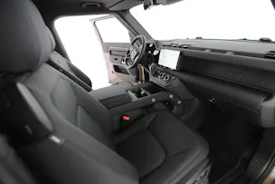 Land Rover Defender 90 3.0 D I6 250 X-Dynamic SE