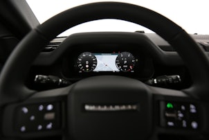 Vehicle image LAND ROVER Defender 90 3.0 D I6 250 X-Dynamic SE