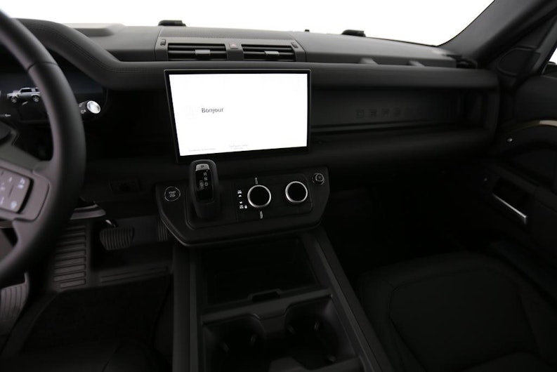 Vehicle image LAND ROVER DEFENDER