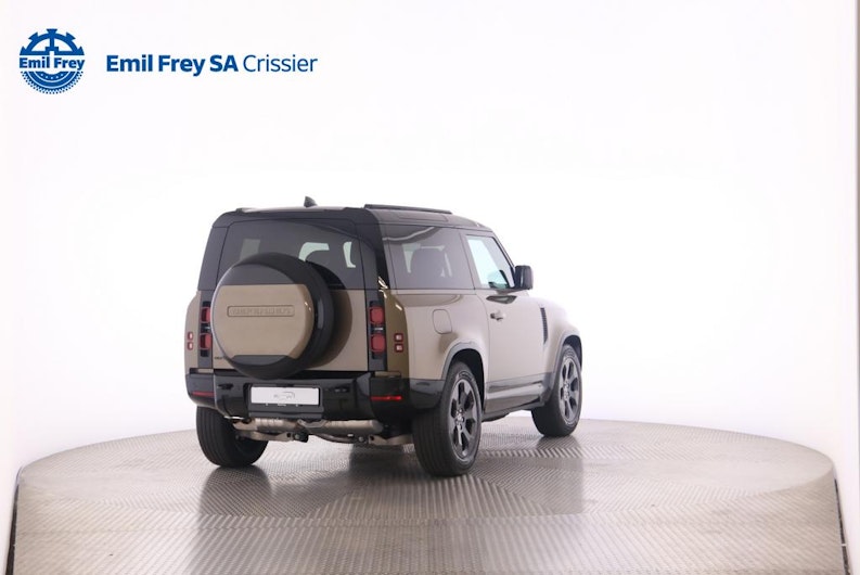 Vehicle image LAND ROVER DEFENDER