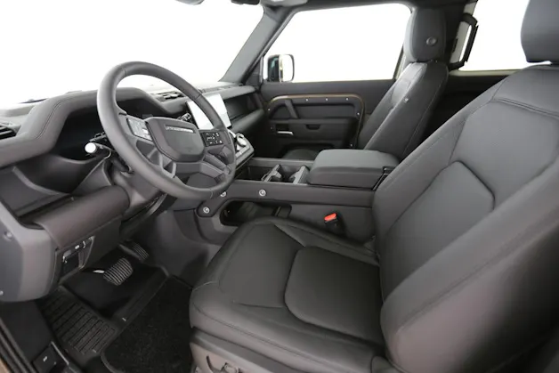 Land Rover Defender 90 3.0 D I6 250 X-Dynamic SE