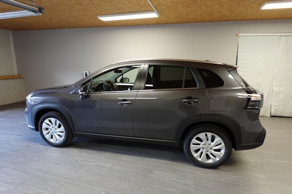 Vehicle image 11