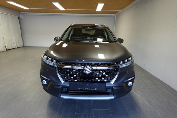 First vehicle image