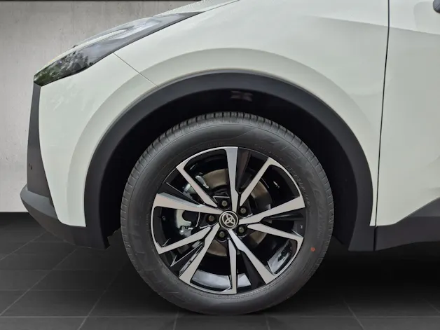 Toyota C-HR 2.0 PHEV Swiss Edition