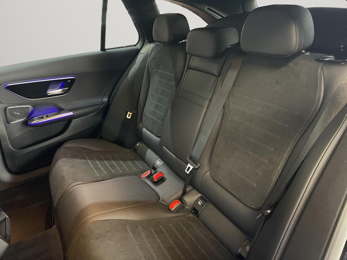 Vehicle image MERCEDES-BENZ C 220