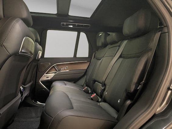 Vehicle image 8 Vehicle image 8