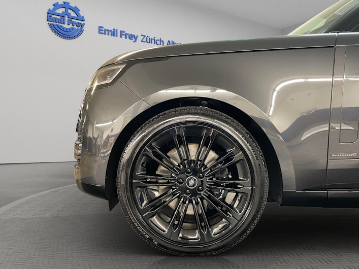 Vehicle image LAND ROVER RANGE ROVER