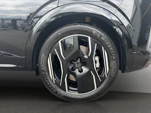 Peugeot 3008 GT e-Launch Edition AWD