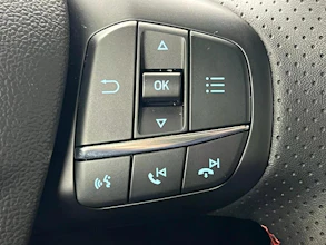 https://vehicle.imgix.net/3957973/3e3f0069-c2bd-42e4-af96-d5526e165cf8.jpg