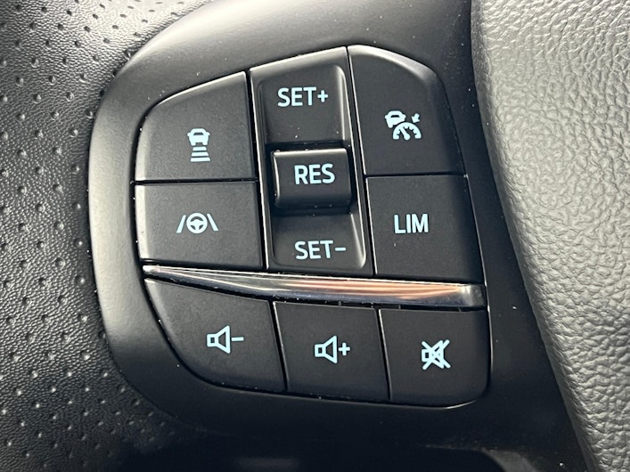 Vehicle image FORD KUGA