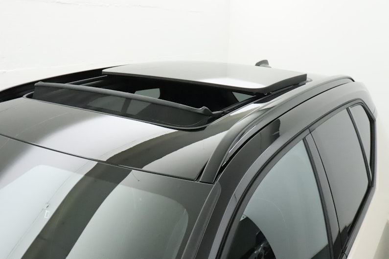 Vehicle image VOLVO EX40