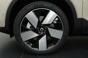 Vehicle image VOLVO EX40 Twin Performance Ultra AWD