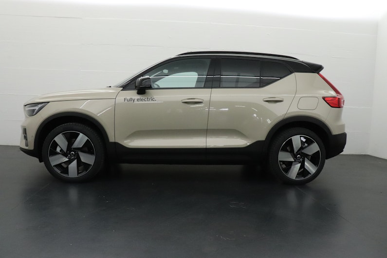 Vehicle image VOLVO EX40