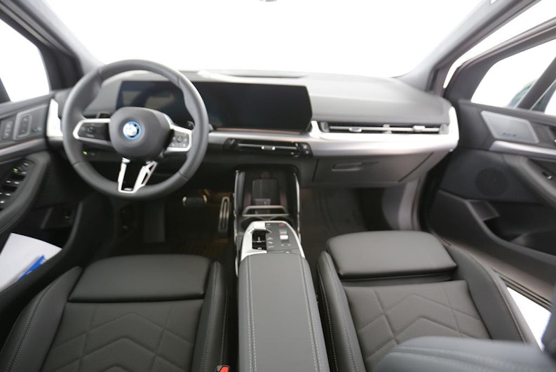 Vehicle image BMW 2 SERIES