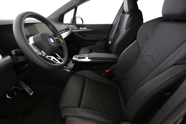 Vehicle image BMW 2 SERIES