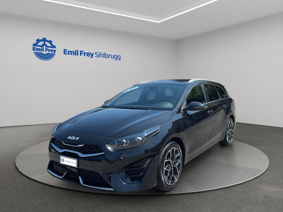 First vehicle image