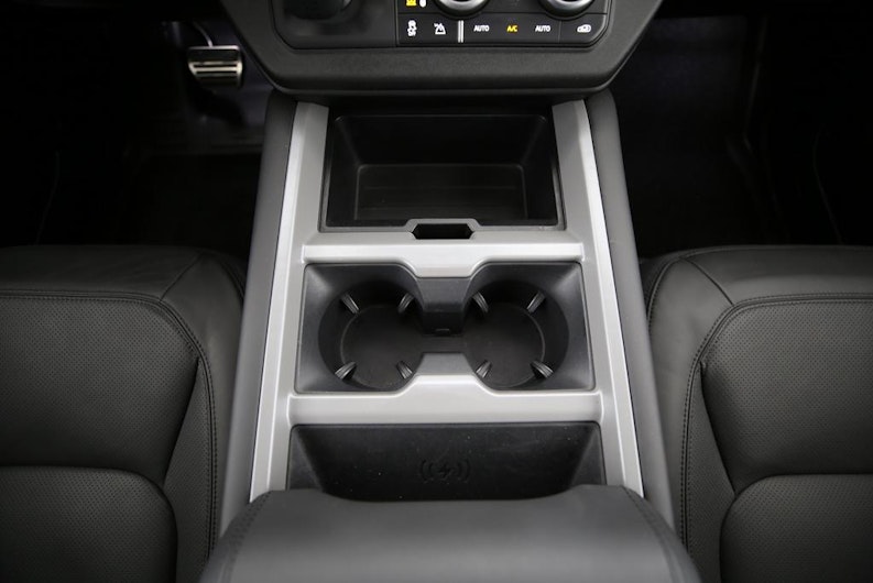 Vehicle image LAND ROVER DEFENDER