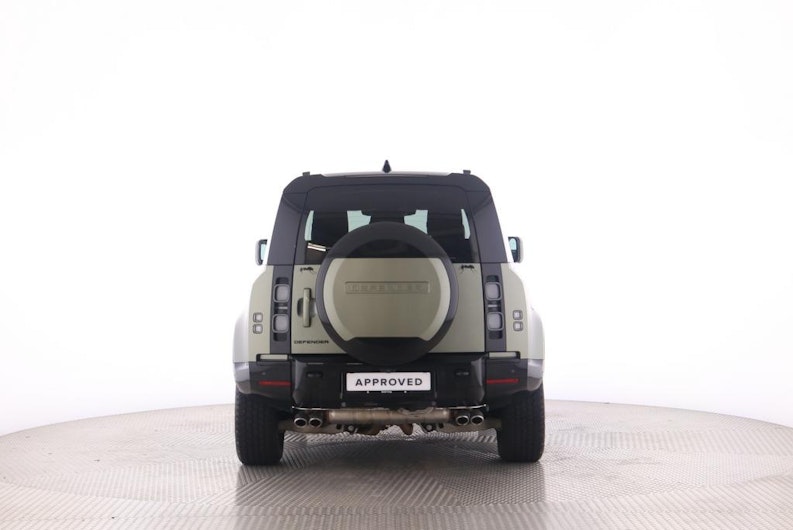 Vehicle image LAND ROVER DEFENDER