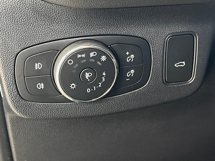 Vehicle image FORD PUMA