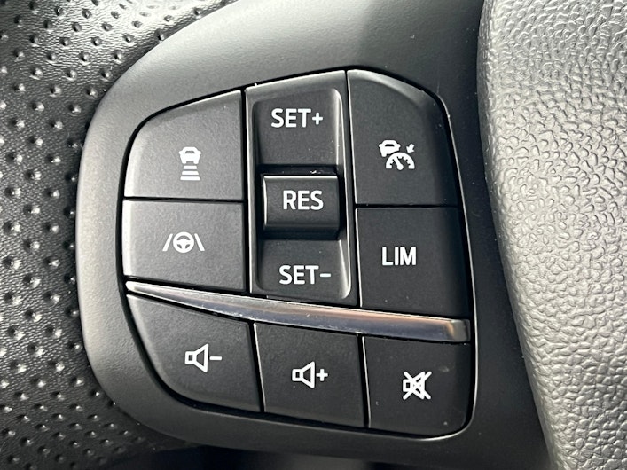 Vehicle image FORD PUMA