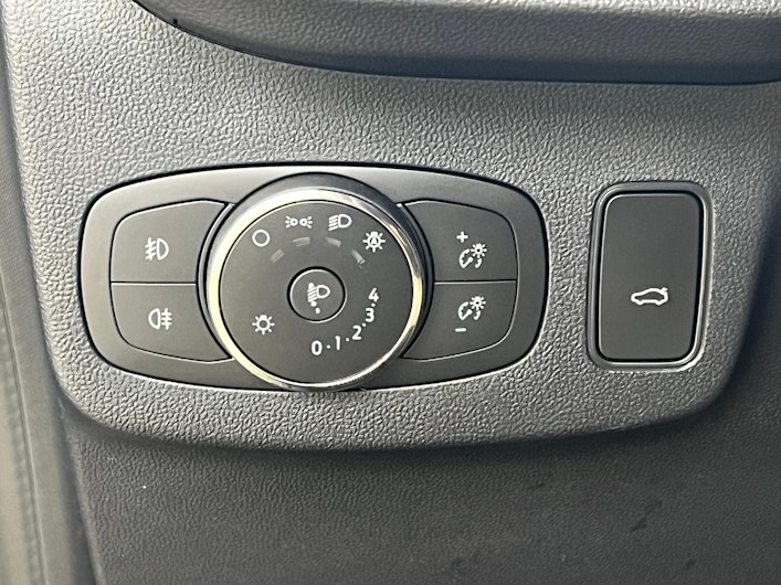 Vehicle image FORD PUMA