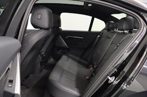 Vehicle image BMW 550e xDrive