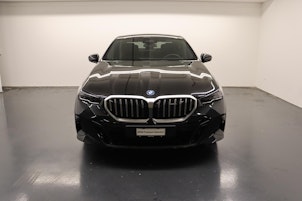 Vehicle image BMW 550e xDrive