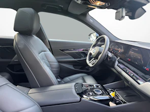 Fahrzeugbild BMW 550e xDrive
