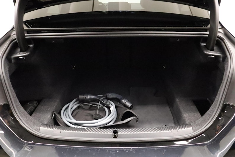 Vehicle image BMW 5 SERIES