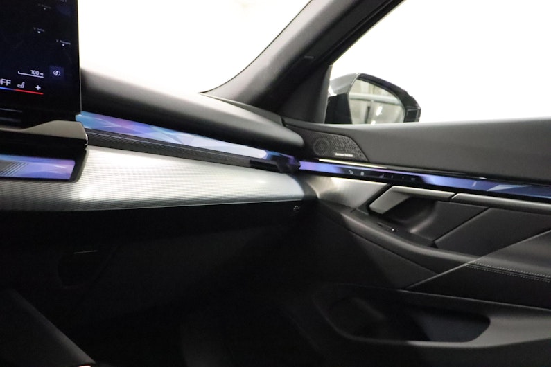 Vehicle image BMW 5 SERIES