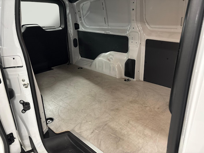 Vehicle image PEUGEOT EXPERT