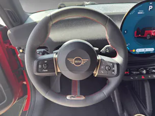 Mini J01 Cooper SE