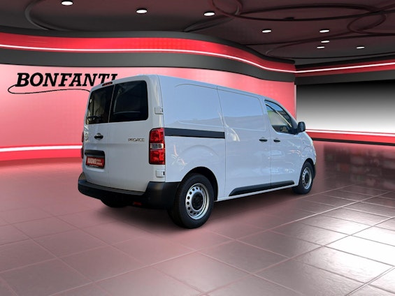 Vehicle image 8 Vehicle image 8